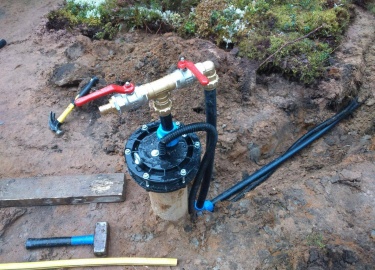 Виды скважин. Вопрос водоснабжения частного дома, если нет возможности подключиться к централизованной водной сети, д...